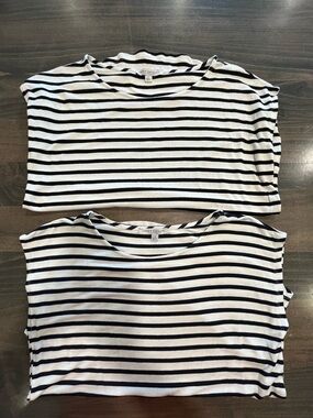 Green Envelope Cap Sleeve T-Shirts 
Size: Large